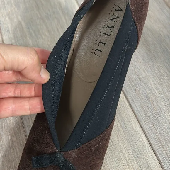 Anyi Lu Heart Black Brown Suede Pumps Size 38.5 gently used handmade in Italy