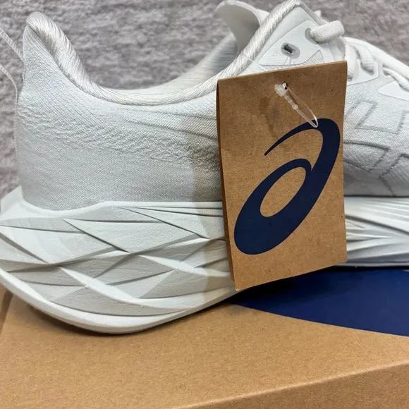 Asics Novablast 4 Men’s Sz 13 White/Pale Mint Running Training Shoes