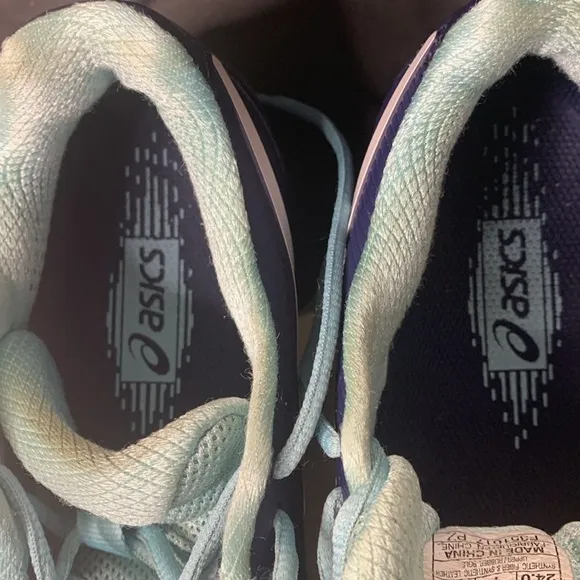 ASICS Tennis shoes
