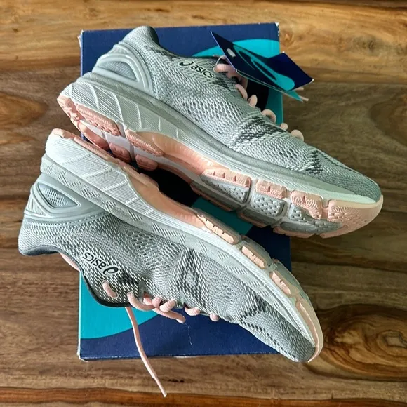 ASICS Women Gel Nimbus 20 Running Shoes NWT SZ 9 seashell pink gray white NIB