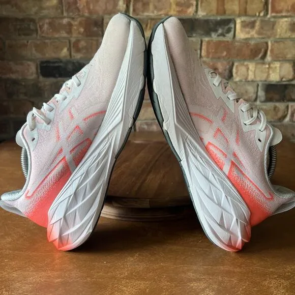 ASICS Women's NOVABLAST 4 Road Running Shoe Sneakers 8.5 White Sunrise Red