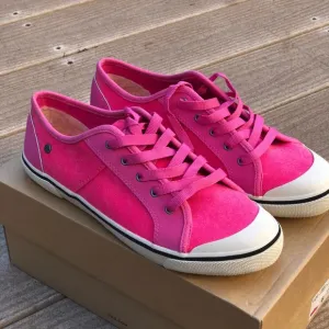 Authentic UGG K Gener Tennis Shoes kids size 6