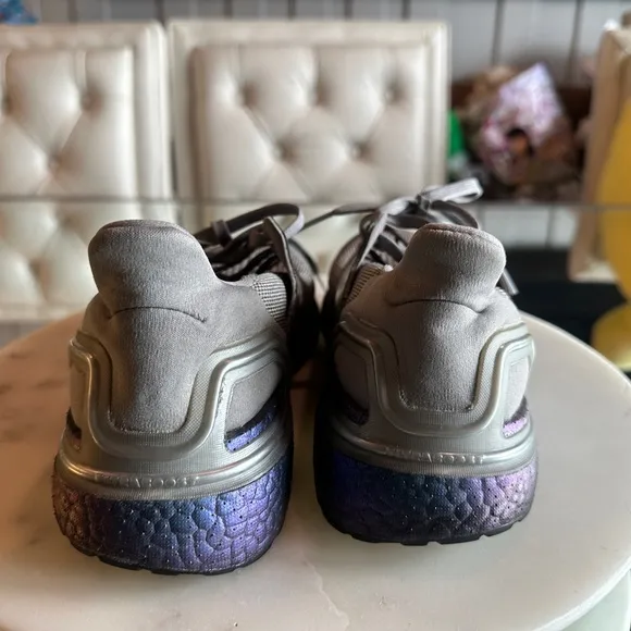 Big Kids Youth Adidas UltraBoost 20 5 Dash Grey Iridescent NASA Running Shoes