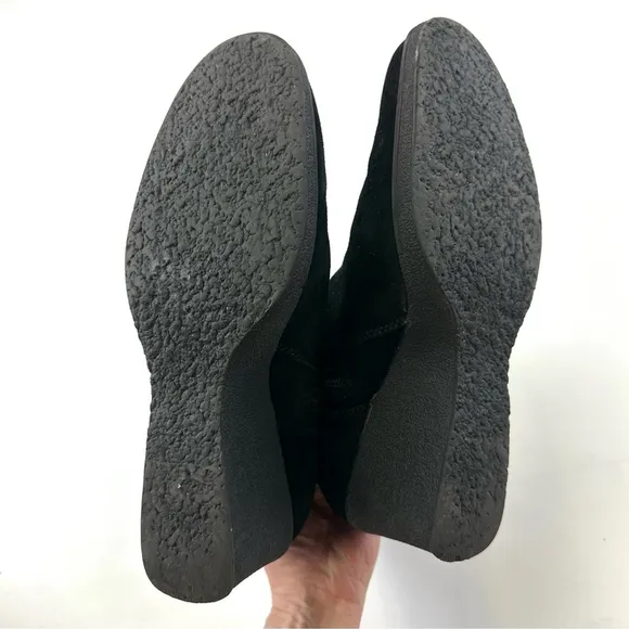 Blondo black suede wedge womens winter zip boot Size 10