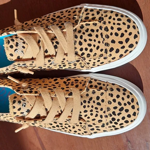 Blowfish Malibu Maxine Cheetah Leopard Print Slip-on Sneakers Tennis Shoes 9