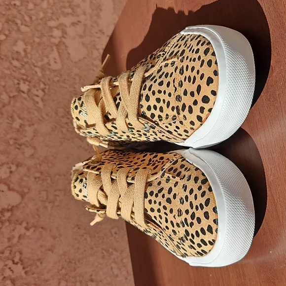 Blowfish Malibu Maxine Cheetah Leopard Print Slip-on Sneakers Tennis Shoes 9