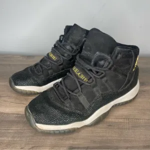 Boys size 6.5 youth Air Jordan Heiress stingray sneakers tennis shoes