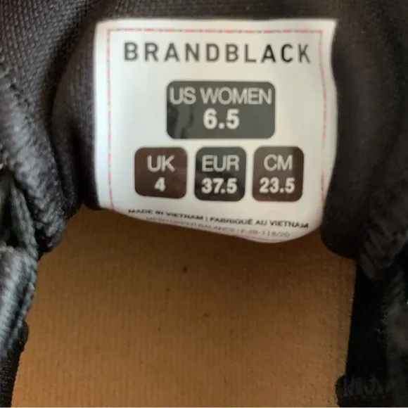 BRANDBLACK Tarantula Low Top Sneakers Black/White Women’s Size 6.5
