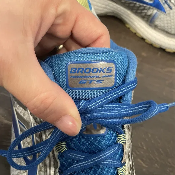 Brooks Adrenaline GTS 15 Running Shoes Low Top Lace Up Men's USA 12 WIDE (D)