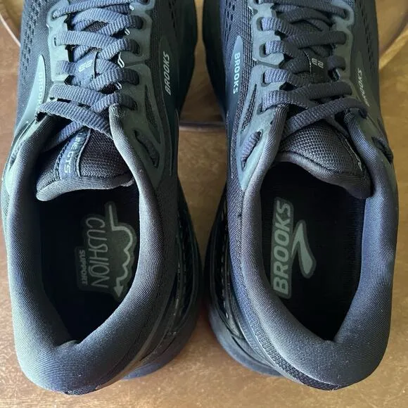 Brooks Adrenaline GTS 23 Women's 10.5 Men's 9 Black Road Running Shoes Sneakers