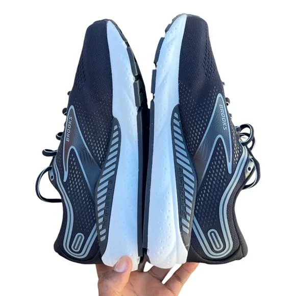 Brooks Ariel GTS 23 Women's Tennis Shoes, Size 9