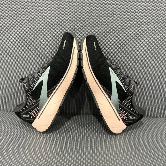 Brooks Ghost 14 Black Pearl Peach Womens Athletic Road Running Sneaker Size 6