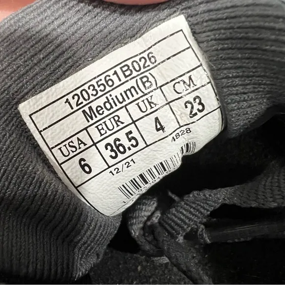 Brooks Ghost 14 Black Pearl Peach Womens Athletic Road Running Sneaker Size 6