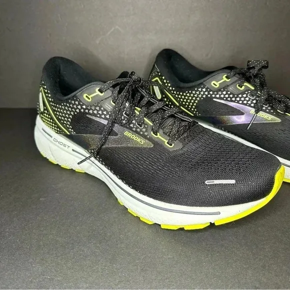 Brooks Ghost 14 Men’s Size 11 Neutral Road Running Shoes Nightlife Black Yellow.