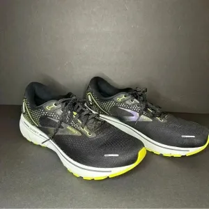 Brooks Ghost 14 Men’s Size 11 Neutral Road Running Shoes Nightlife Black Yellow.
