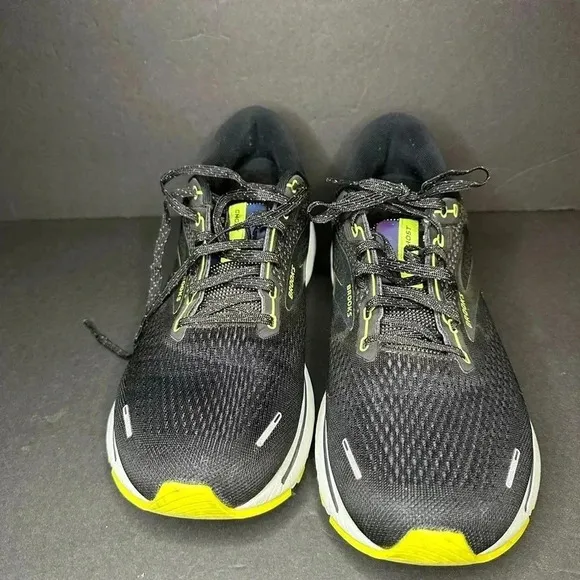 Brooks Ghost 14 Men’s Size 11 Neutral Road Running Shoes Nightlife Black Yellow.