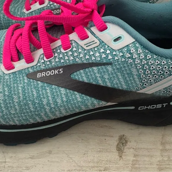 Brooks Ghost 14 Women's Running Shoes Blue Light Teal Gray and Pink Size 8