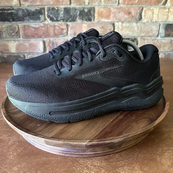 Brooks Ghost MAX Women's 11.5 Men's 10 Triple Black Road Running Sneakers Shoes