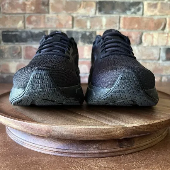 Brooks Ghost MAX Women's 11.5 Men's 10 Triple Black Road Running Sneakers Shoes