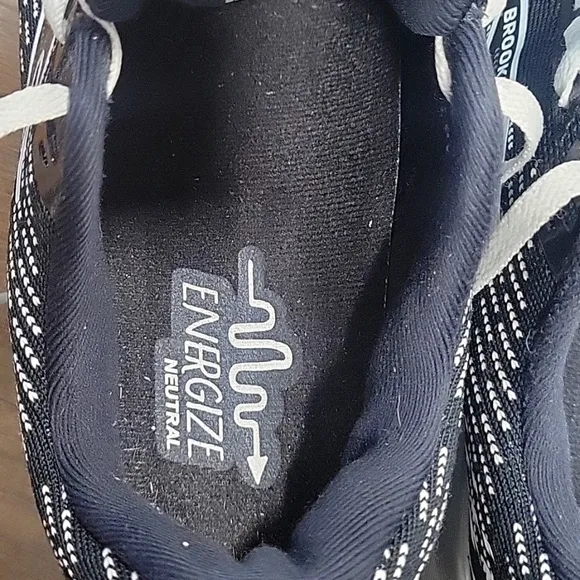 Brooks Levitate 5 Road Running Black Shoes Womens-Size 10
