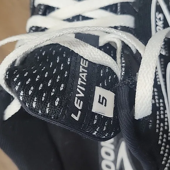 Brooks Levitate 5 Road Running Black Shoes Womens-Size 10