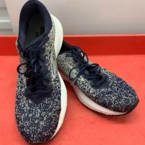 Brooks Tennis Shoes