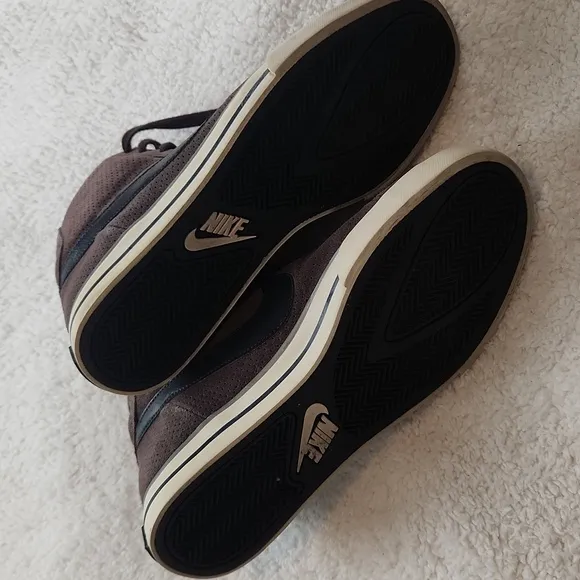 Brown Black Suede Vintage High Top Shoes Sneakers Size 8