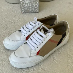 Burberry Tennis Shoes