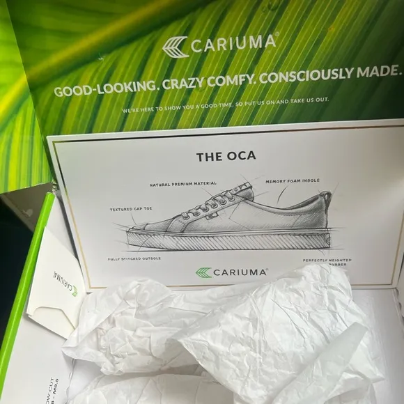 Cariuma Tennis Shoes - Size 8.5, White - New in Box