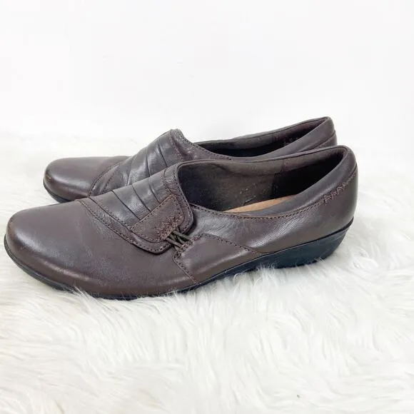 Clarks Collection 9.5 M Womens Brown Leather Ribbed Slip-on Comfort Shoes