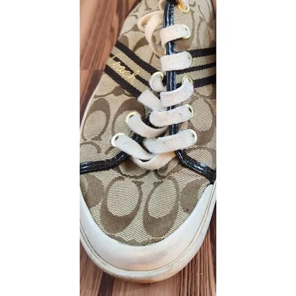 Coach logo sneakers women's sz 9 shoe brown &amp; beige  tennis shoe lace up shoes