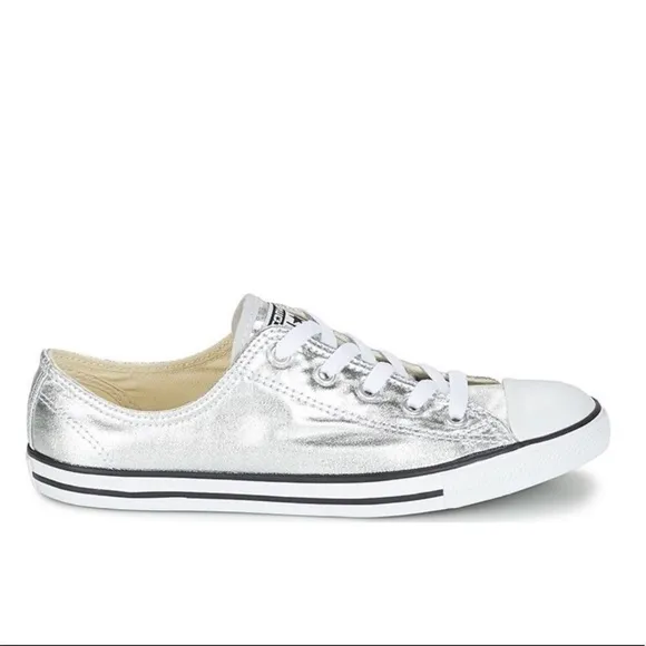 converse gunmetal silver tennis shoes 12