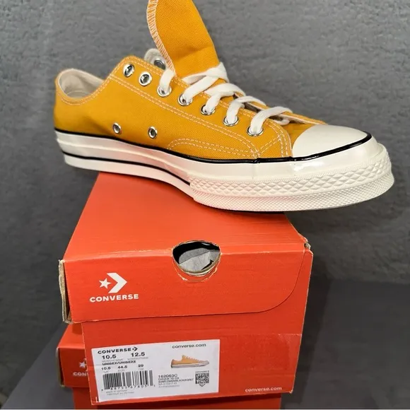 Converse Shoes Mens 10.5 Yellow Chuck 70 OX Low Top Sneakers