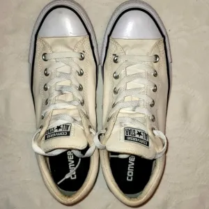 Converse shoes sneakers canvas off-white black letters sz 8