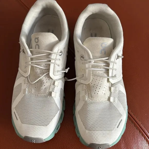 COPY - Cloud 5 on running UNDYED  Swiss Engineering Sneakers