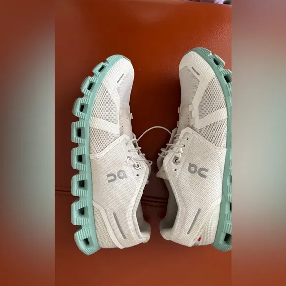 COPY - Cloud 5 on running UNDYED  Swiss Engineering Sneakers
