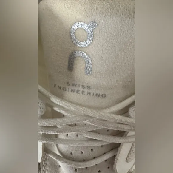 COPY - Cloud 5 on running UNDYED  Swiss Engineering Sneakers