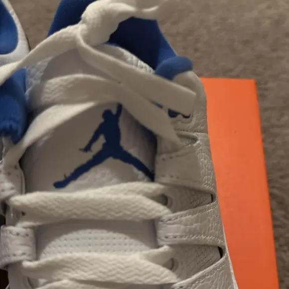 COPY - Men's Nike Zoom Vapor AJ3 White and Blue tennis Sneakers.  Size 10.5