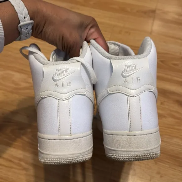COPY - Nike Hi-AF1 - EUR 41 (Men’s size 8 / Women’s Size 10)