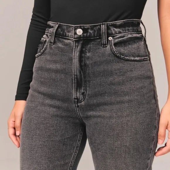 Curve Love Ultra High Rise Ankle Straight Jeans “25 Regular”