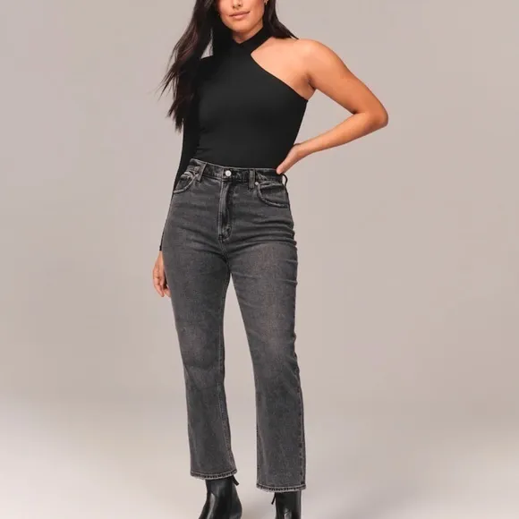Curve Love Ultra High Rise Ankle Straight Jeans “25 Regular”