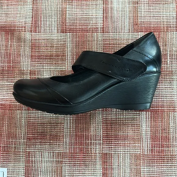 Dansko Women's Black Wedge Shoes
