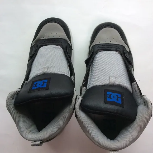 DC Shoes Boys Y2K Gray/Black /Blue Skater Hightop Tennis shoes Sz 7 Boys