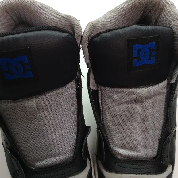 DC Shoes Boys Y2K Gray/Black /Blue Skater Hightop Tennis shoes Sz 7 Boys