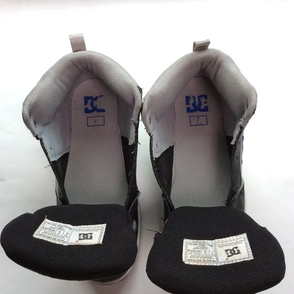 DC Shoes Boys Y2K Gray/Black /Blue Skater Hightop Tennis shoes Sz 7 Boys