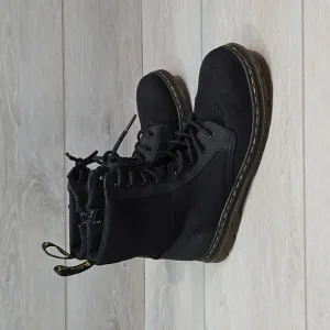 Dr.Martens Womens Combs Y High Top Moto Boots shoes sz 7