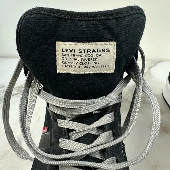 EUC Levi's BB Hi Men's High-Top Sneakers Tennis Shoes Gray Black, Sz 11