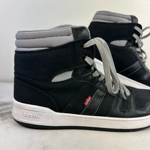 EUC Levi's BB Hi Men's High-Top Sneakers Tennis Shoes Gray Black, Sz 11