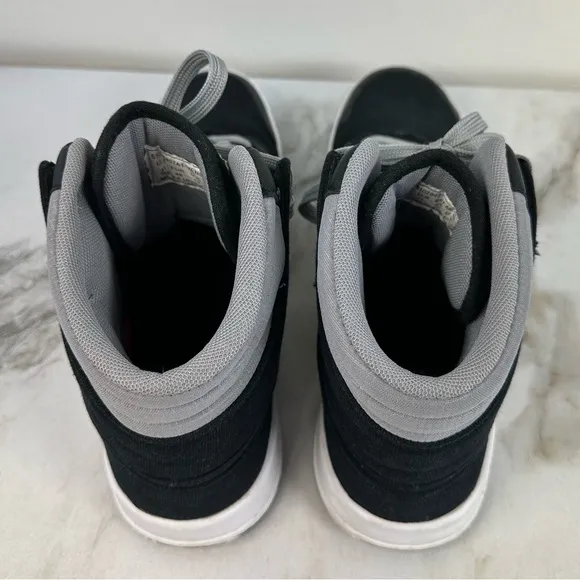 EUC Levi's BB Hi Men's High-Top Sneakers Tennis Shoes Gray Black, Sz 11