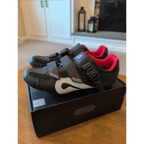 EUC Peloton cycling shoes with look delta cleats and box EU 44 US men's 10.5